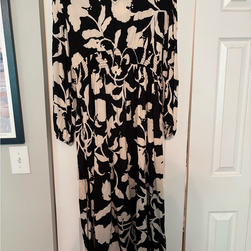 Knox Rose Black and Cream Long Sleeve Dress